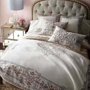 Calisto Home Queen Size Comforter Cover